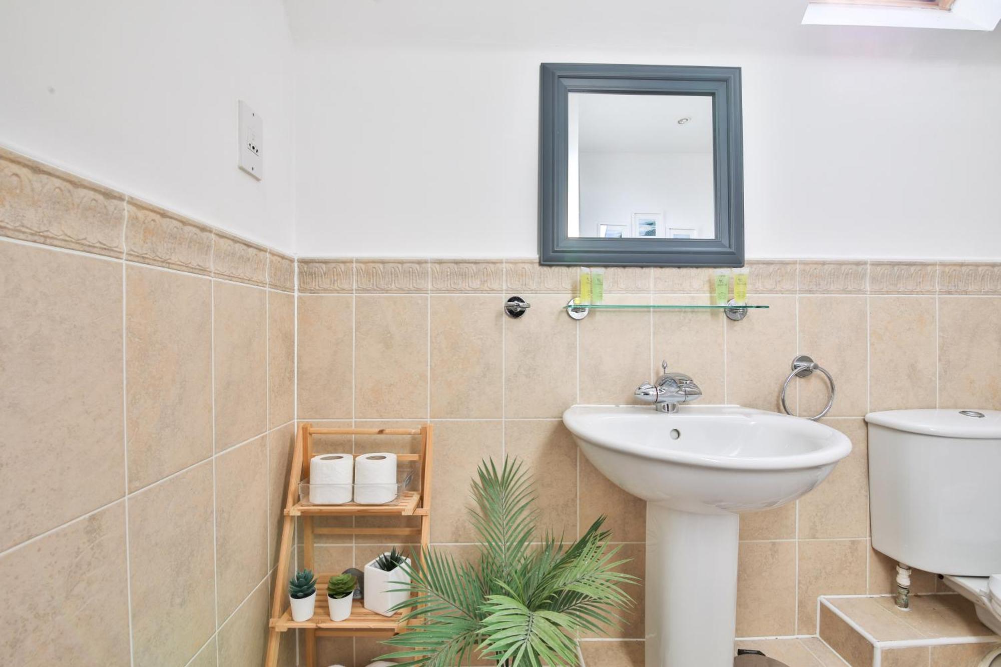 Stayright 2 Bed Beach House With Private Parking- Next To Barry Beach And Jackson Bay Ngoại thất bức ảnh